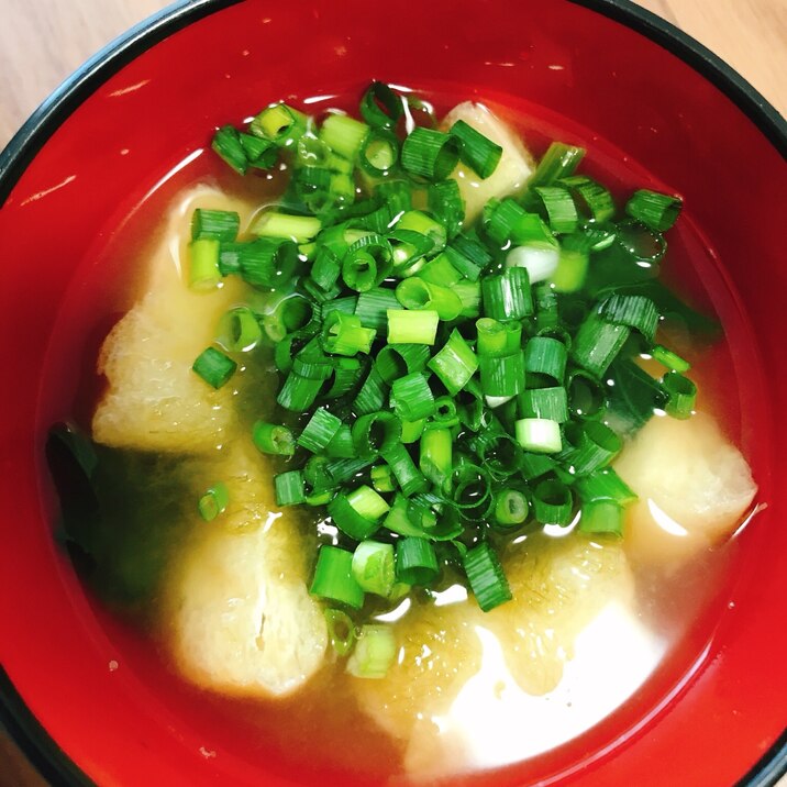 揚げとほうれん草のお味噌汁